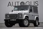Land Rover Defender 90 2.4 TD | youngtimer | Lage km stand |, Auto's, Bestelauto's, Zwart, 4 cilinders, 122 pk, Leder