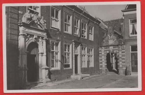 Hoorn - Oude Vrouwenhuis-poortjes - 1949 - Ong., Verzamelen, Ansichtkaarten | Nederland, Ongelopen, Noord-Holland, 1940 tot 1960