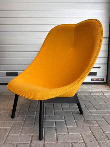 Hay Uchiwa design fauteuil beschikbaar voor biedingen