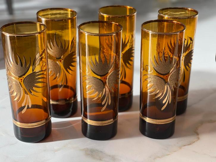 Amberkleurige Glazen met Gouden Details - Jaren 70, Huis en Inrichting, Keuken | Servies, Gebruikt, Glas of Glazen, Overige stijlen