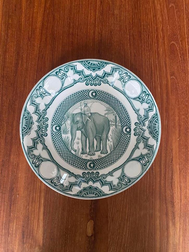 Antiek Bord, Petrus Regout, Lahore, Antiek en Kunst, Antiek | Servies los, Ophalen of Verzenden