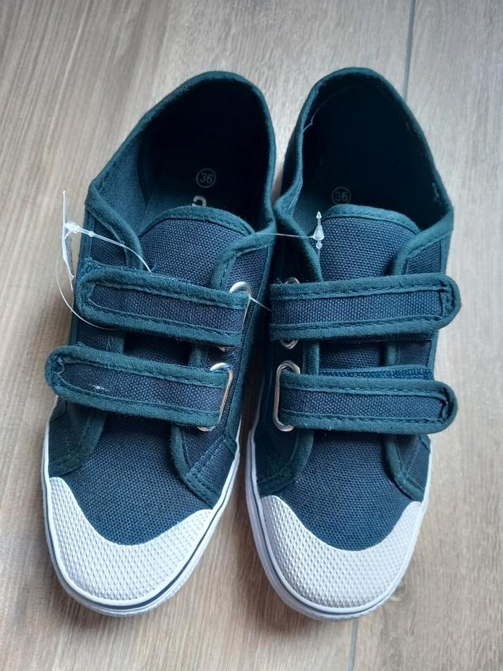 Gymschoenen kind maat 36 NIEUW. WIE maken we blij?, Kinderen en Baby's, Kinderkleding | Schoenen en Sokken, Nieuw, Sportschoenen