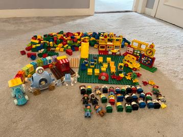 Duplo School Thema - Veel Blokjes! beschikbaar voor biedingen