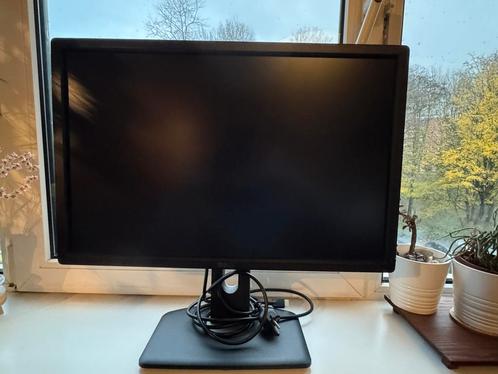 Dell Ultrasharp U2412M 24” LCD IPS (1920x1200) DP-VGA-DVI, Computers en Software, Monitoren, Gebruikt, 60 Hz of minder, VGA, IPS