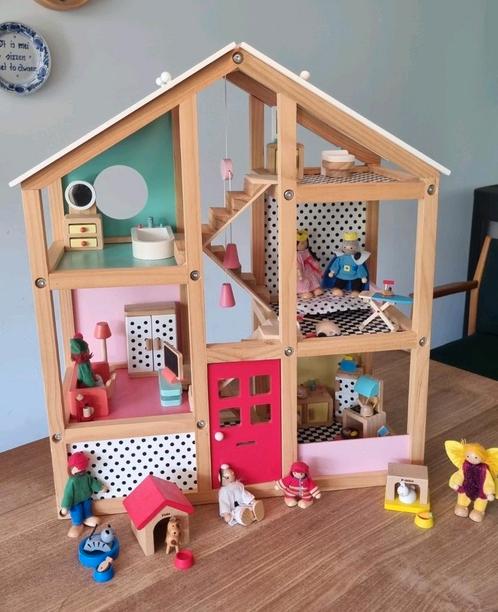 Poppenhuis van Hema met houten extra's van Goki, Kinderen en Baby's, Speelgoed | Poppenhuizen, Gebruikt, Poppenhuis, Ophalen