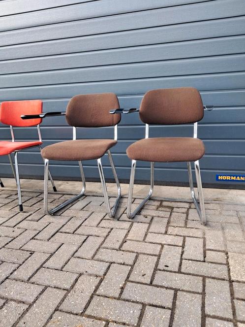 Vintage Gispen buisframe stoelen, 2×, bruin., Huis en Inrichting, Stoelen, Gebruikt, Twee, Metaal, Stof, Bruin, Ophalen