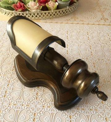 Brocante wandlamp - houten wand lamp antiek messing brons  beschikbaar voor biedingen