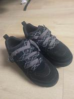 Ugg lo lowmell 44, UGG, Zwart, Boots, Ophalen of Verzenden