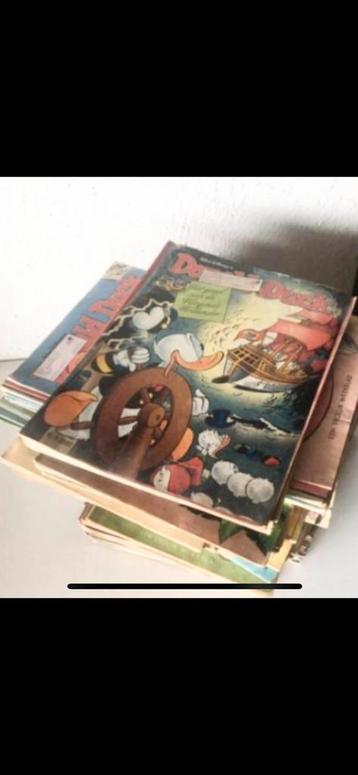 grote stapel DONALD DUCK  WEEKBLADEN beschikbaar voor biedingen