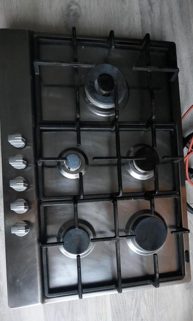 Goedwerkende gebruikte inbouw gaskookplaat met 5 pitten., Witgoed en Apparatuur, Kookplaten, Gebruikt, Inbouw, Gas, 5 kookzones of meer