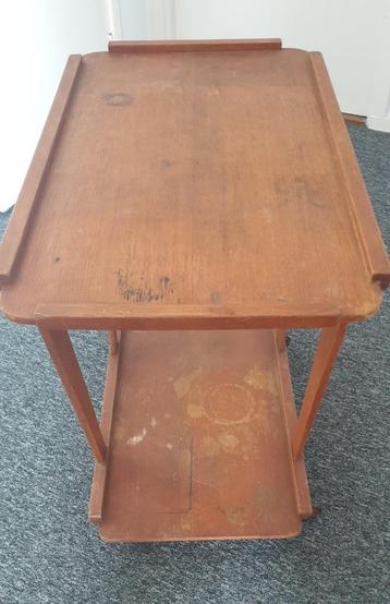 Vintage serveerwagen beschikbaar voor biedingen