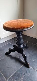 Mooie oude pianokruk, Ophalen, In hoogte verstelbaar, Gebruikt, Hout