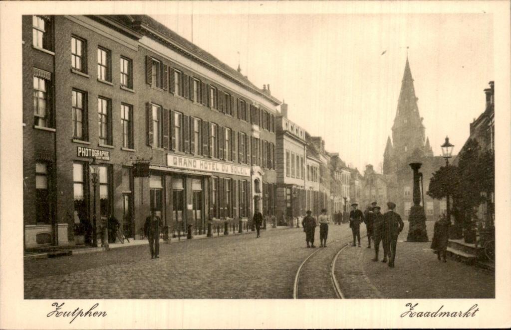 Zutphen - Zaadmarkt - Grand Hotel du Soleil, Verzamelen, Ansichtkaarten | Nederland, Ongelopen, Gelderland, Voor 1920, Ophalen of Verzenden