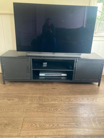 Tv meubel kast zwart metaal beschikbaar voor biedingen