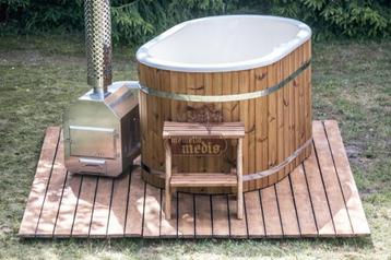 Hot Tub 2 persoons met 20 kw RVS Externe kachel beschikbaar voor biedingen