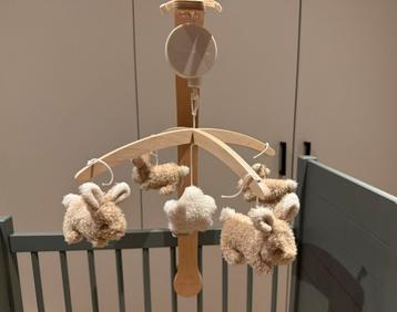 Baby muziekmobiel beschikbaar voor biedingen