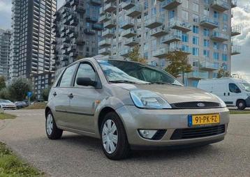 Ford Fiësta 1.6 automaat airco beschikbaar voor biedingen