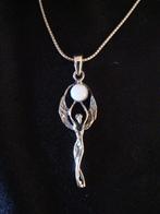 Maangodin hanger van fijn bewerkt zilver, Overige voorstellingen, Nieuw, Ophalen of Verzenden, Zilver