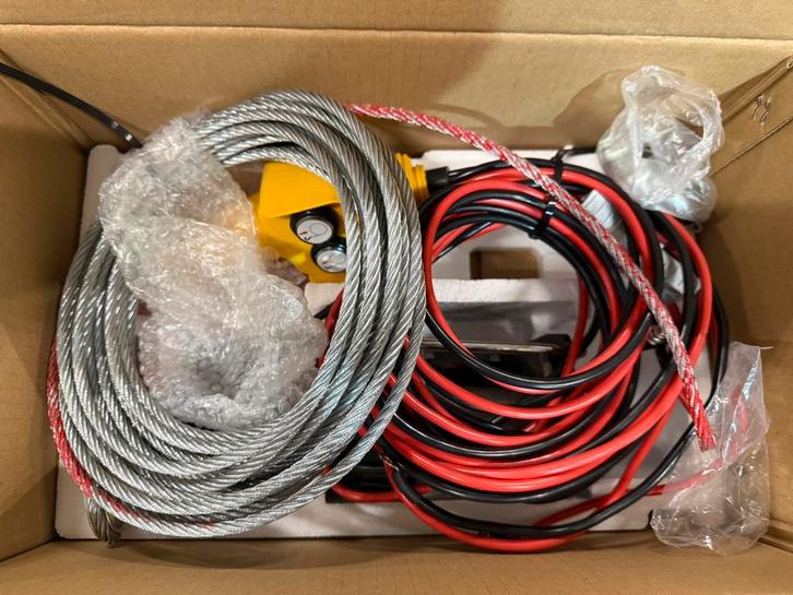 Bumperlier, autolier 900 kg 12 Volt, Doe-het-zelf en Verbouw, Lieren en Takels, Zo goed als nieuw, Ophalen