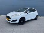 Ford Fiesta 1.25 bouwjaar 2015 met 98000 km, Voorwielaandrijving, Stof, Gebruikt, 4 cilinders