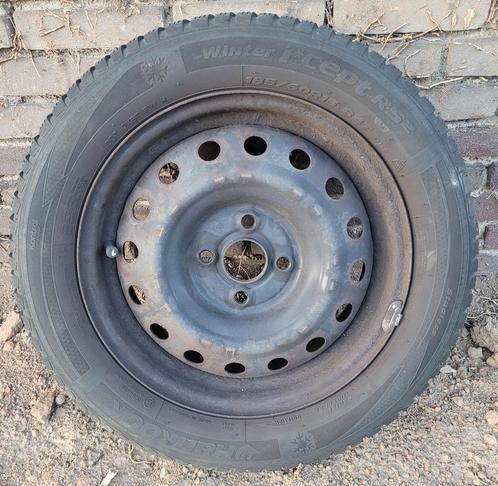 Hankook i*cept RS2 winterbanden op stalen velgen, Auto-onderdelen, Banden en Velgen, Velg(en), Winterbanden, 15 inch, 185 mm, Gebruikt