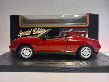 Alfa Romeo Spyder cabriolet rood Maisto metal 1:18 KRD beschikbaar voor biedingen