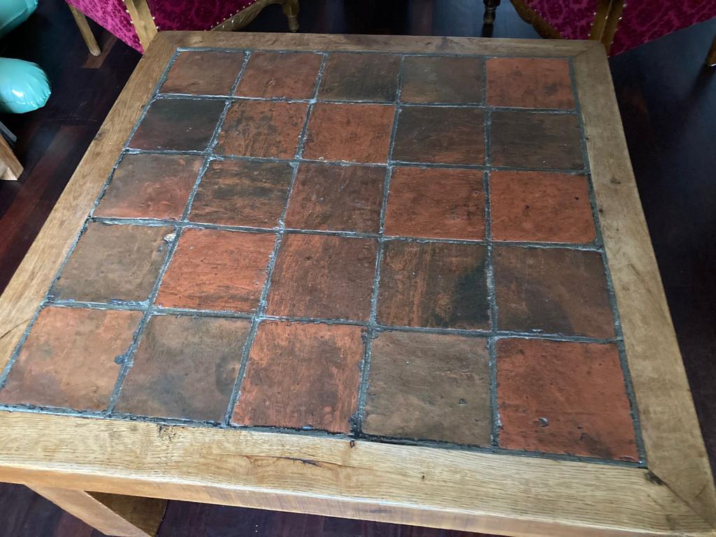 Eiken salontafel met plavuizen, Ophalen, Gebruikt, 50 tot 100 cm, 50 tot 100 cm