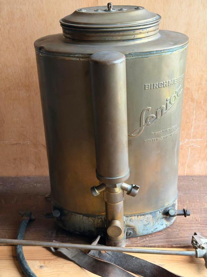 Oude Birchmeier Senior koperen rugsproeier - gifspuit 1950, Antiek en Kunst, Antiek | Gereedschap en Instrumenten, Ophalen
