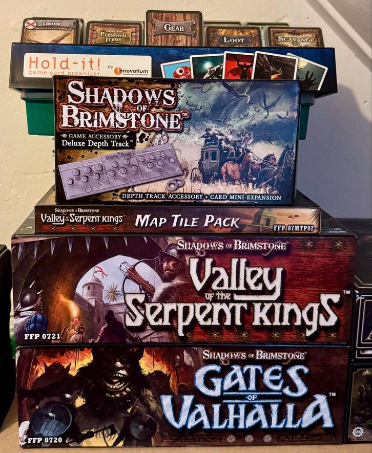 Shadows of Brimstone: Valley of the Serpent Kings + GoV !, Hobby en Vrije tijd, Gezelschapsspellen | Bordspellen, Zo goed als nieuw