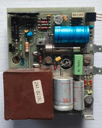 Vintage voedingsmodule 30V in, 5, 12, 15volt uit  beschikbaar voor biedingen