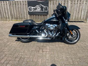 *VERKOCHT* HARLEY-DAVIDSON FLHX STREET GLIDE (bj 2012) beschikbaar voor biedingen