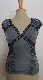 Leuke grijze top met kant! 38, Maat 38/40 (M), Ophalen of Verzenden, Zo goed als nieuw, Korte mouw