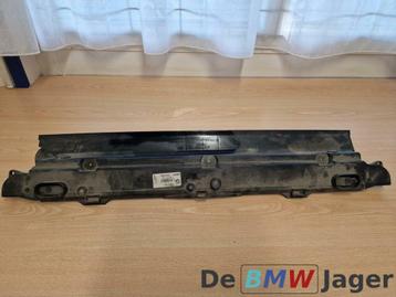 Radiatorsteun boven BMW E60 E61 E63 E64 & LCI 17117519205