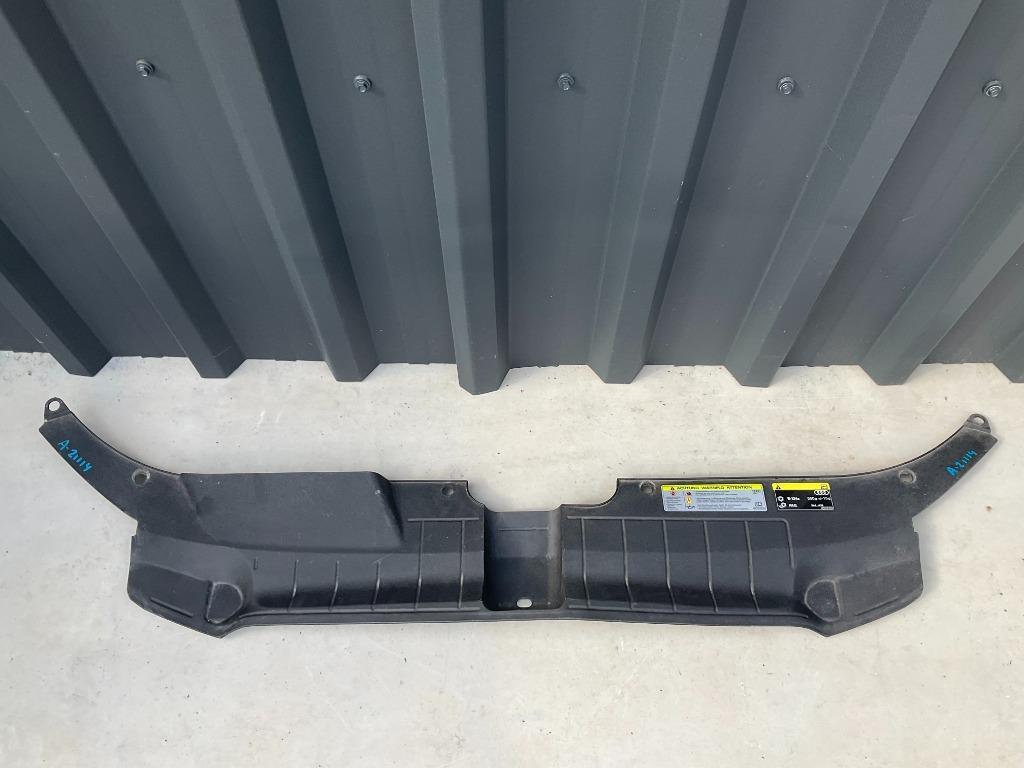 Bumper lijst Audi Q5 SQ5 8R 8R0807081A Front Plastic A-21114, Ophalen of Verzenden, -, -, -