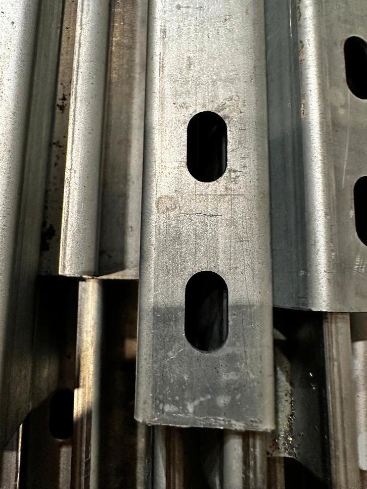 partij montagerail 55x, Doe-het-zelf en Verbouw, IJzerwaren en Bevestigingsmiddelen, Zo goed als nieuw, Overige typen, 100 tot 250 mm