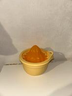Tupperware sinaasappel/ Citroën pers 650ML, Huis en Inrichting, Ophalen of Verzenden, Zo goed als nieuw, Overige typen