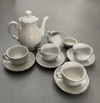 DE Kinderserviesje, Ophalen of Verzenden, Nieuw, Porselein, Compleet servies
