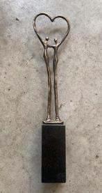 Cory Ammerlaan - “oneindige liefde” - liefdespaar op sokkel, Verzamelen, Beelden en Beeldjes, Ophalen of Verzenden, Zo goed als nieuw