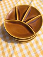 6x fondue gourmet borden bruin retro, Huis en Inrichting, Keuken | Servies, Ophalen of Verzenden, Zo goed als nieuw, Bord(en)