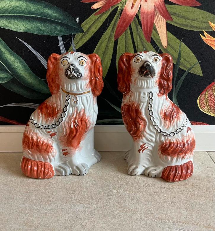 hoerenhondjes te koop aangeboden, Antiek en Kunst, Antiek | Porselein, Ophalen of Verzenden