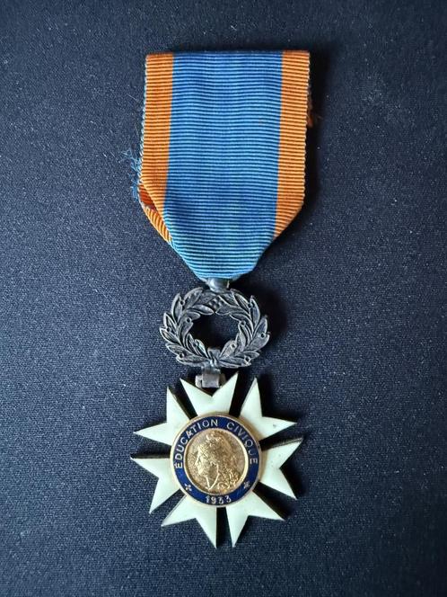 Medaille de l'Education Civique, Verzamelen, Militaria | Tweede Wereldoorlog, Lintje, Medaille of Wings, Ophalen of Verzenden