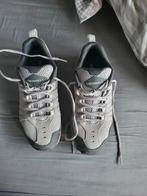 Merrell Wandelschoenen Maat 40 - Zo Goed Als Nieuw, Kleding | Dames, Schoenen, Merrell, Ophalen of Verzenden, Zo goed als nieuw
