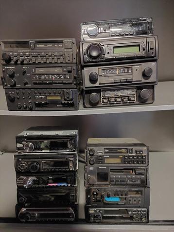 Klassieke autoradio’s beschikbaar voor biedingen