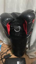 Boks zak met boks handschoenen, Sport en Fitness, Boksen, Ophalen, Gebruikt, Bokszak
