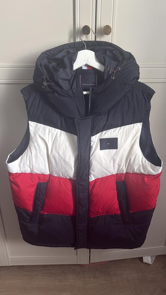 Tommy Hilfiger bodywarmer maat XL, Ophalen of Verzenden, Nieuw, Maat 56/58 (XL), Blauw