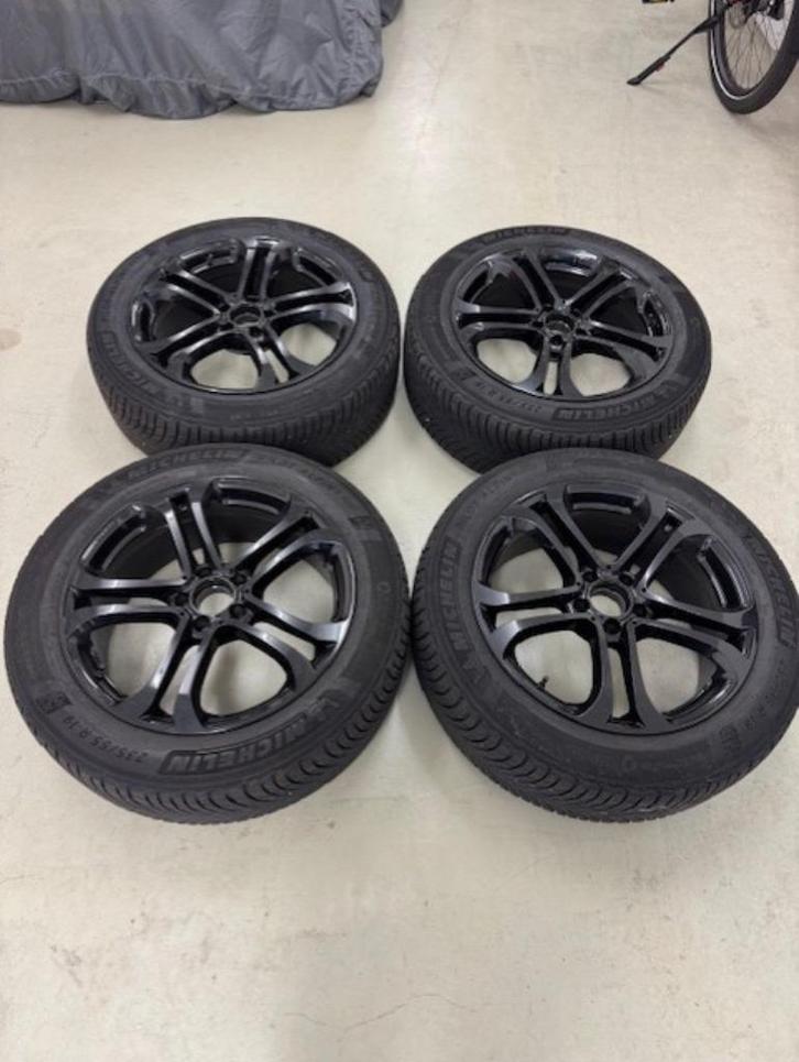 Mercedes CLE & CLC winterbanden en Velgen met sensoren, Auto-onderdelen, Banden en Velgen, Banden en Velgen, Winterbanden, 19 inch