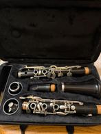Te koop Klarinet Arthur Uebel, Bes-klarinet, Ophalen of Verzenden, Zo goed als nieuw, Met koffer