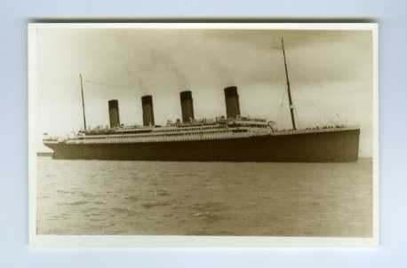 scheepvaart-foto-TITANIC-rampschip-allertijden, Verzamelen, Ophalen of Verzenden, Zo goed als nieuw, Motorboot, Boek of Tijdschrift