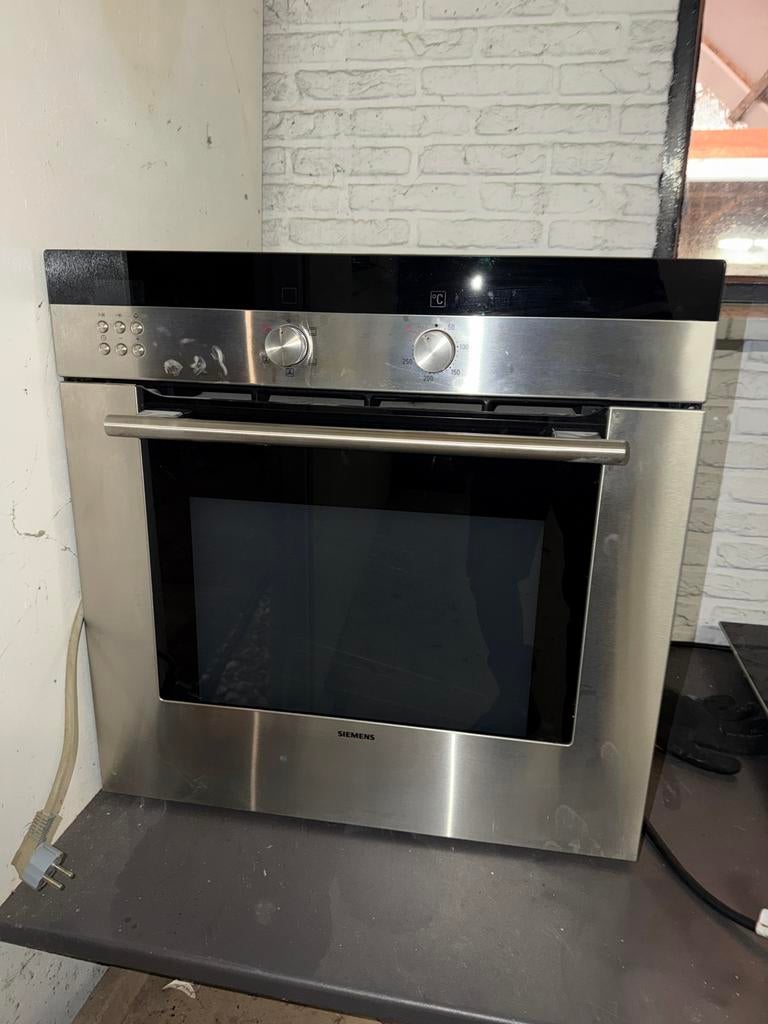 Siemens inbouw oven RVS hetelucht 60 cm, Ophalen, Gebruikt, Oven, Hete lucht