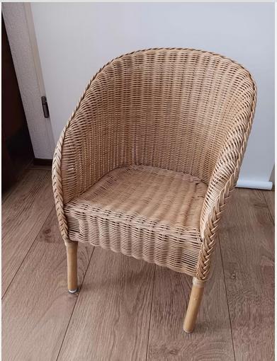 Rotan kinderstoeltje, Kinderen en Baby's, Kinderkamer | Tafels en Stoelen, Ophalen, Zo goed als nieuw, Stoel(en)